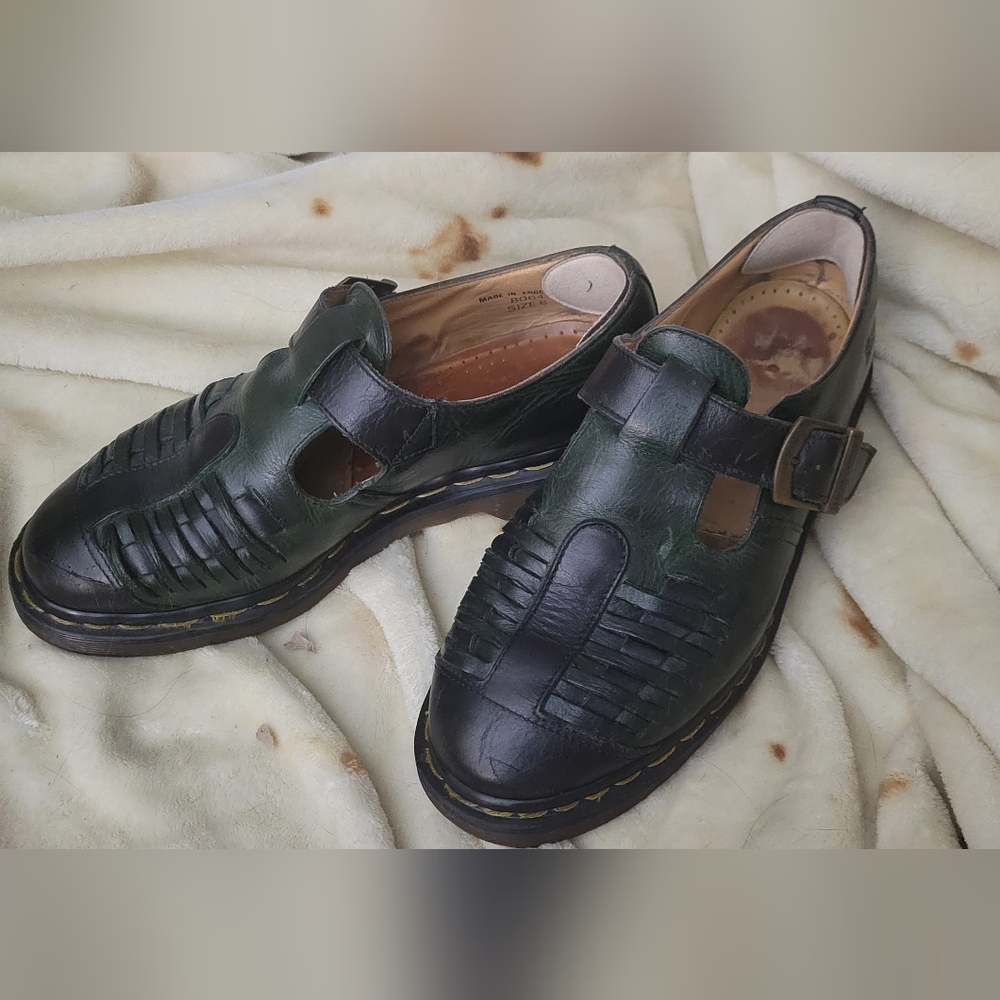 Dr. Martens Vintage Fisherman Sandals 8064